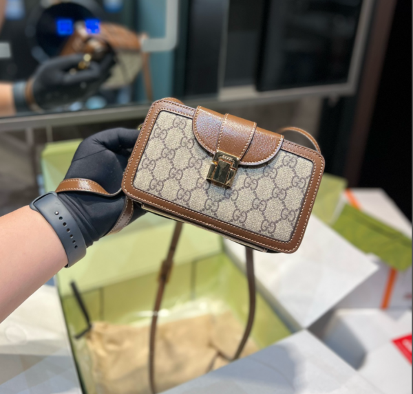 GUCCI GG WITH CLASP CLOSURE MINI BEIGE AND BROWN 18CM - Image 3