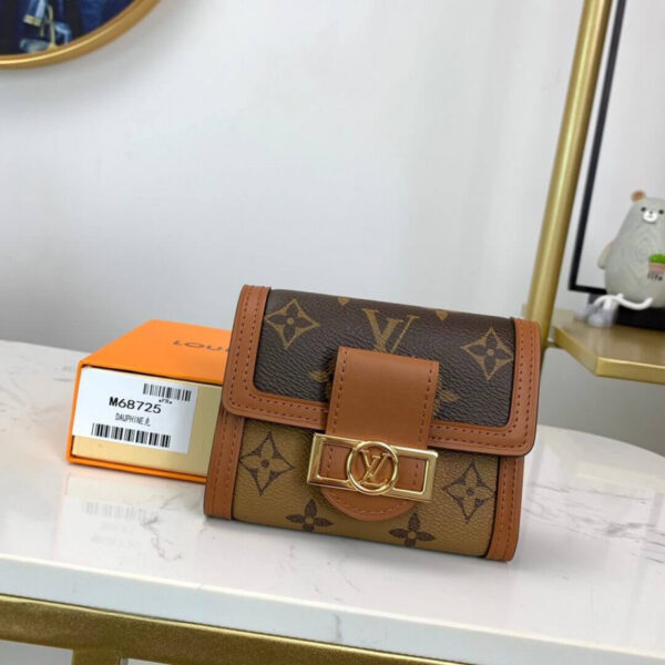 LOUIS VUITTON DAUPHINE COMPACT WALLET M68725 - Image 9