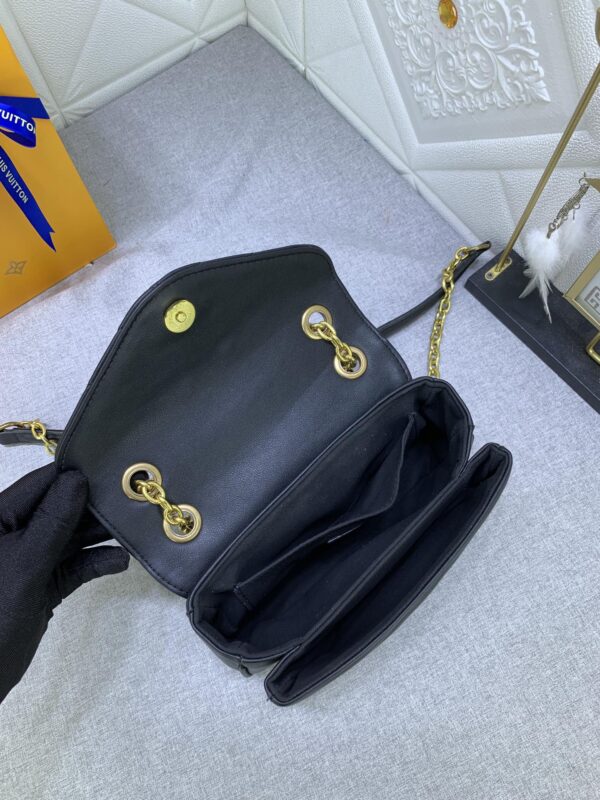 LOUIS VUITTON NEW WAVE CHAIN BAG BLACK 21CM M20687 - Image 5